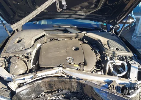 2021 Mercedes-Benz E 350 from USA, damaged, VIN W1KZF8DBXMA891730